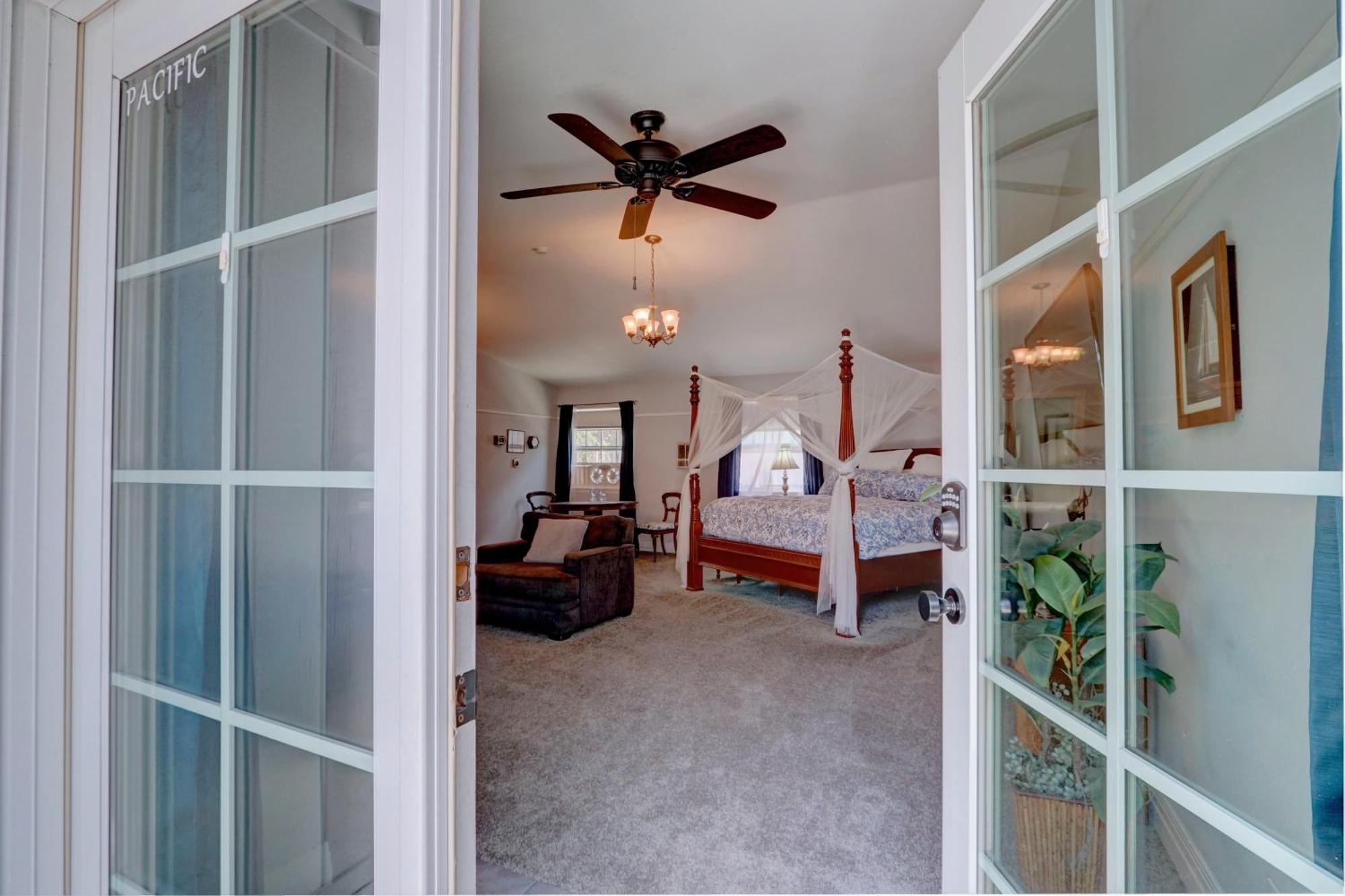 Pelican Cove Inn Carlsbad Exterior foto